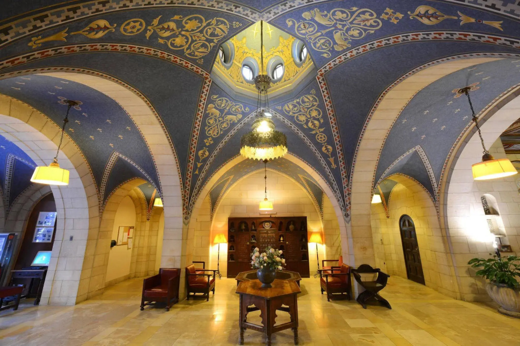 YMCA Three Arches Hotel
