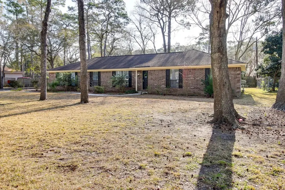 Single-story Savannah Home w/ Private Backyard!, Savannah