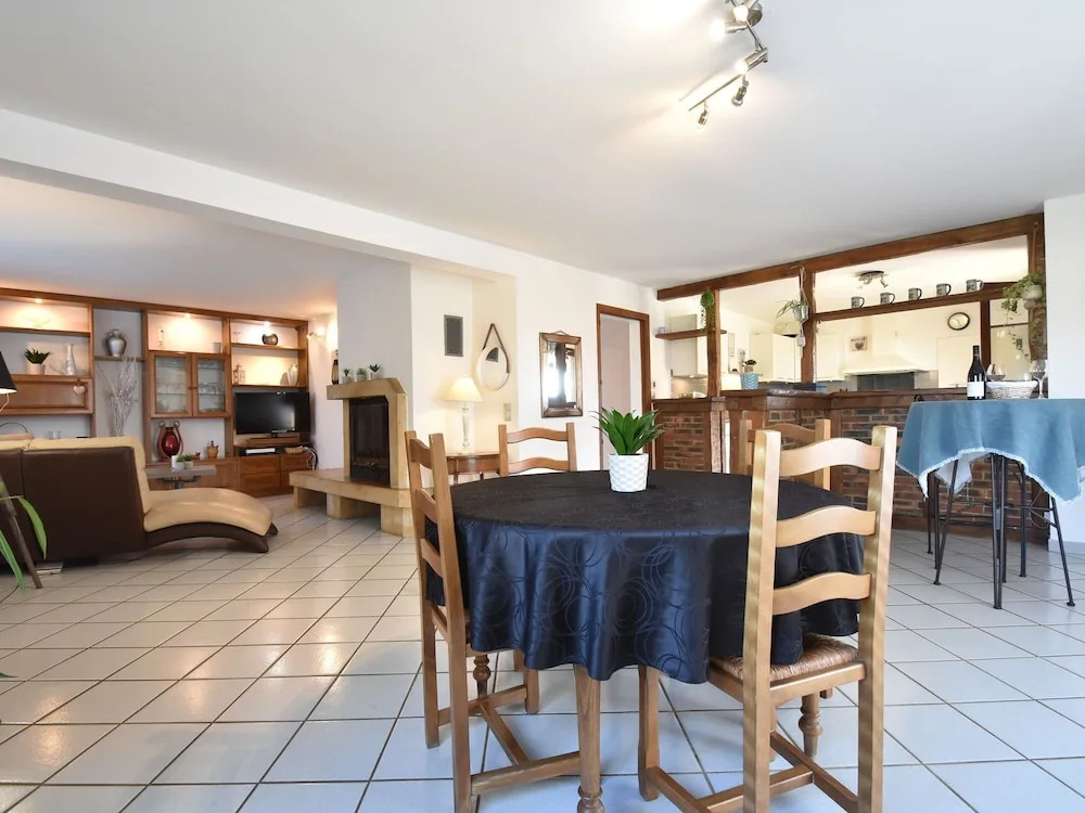 Comfortable Villa Near Alvignac With Private Swimming Pool and Stunning View
