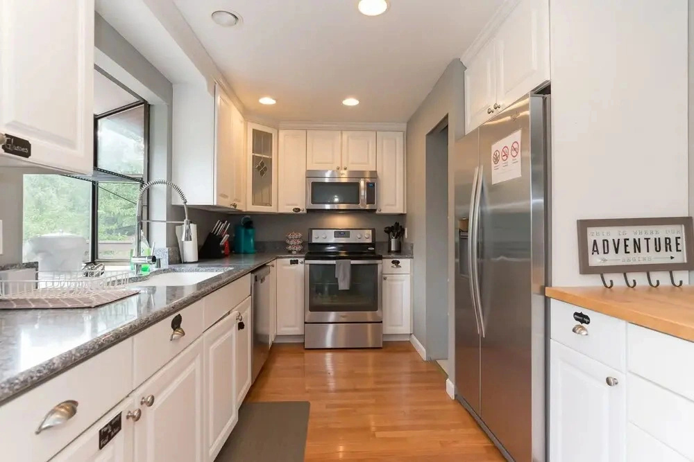 Happy Day Express Lovely 3 Bd Renton Retreat