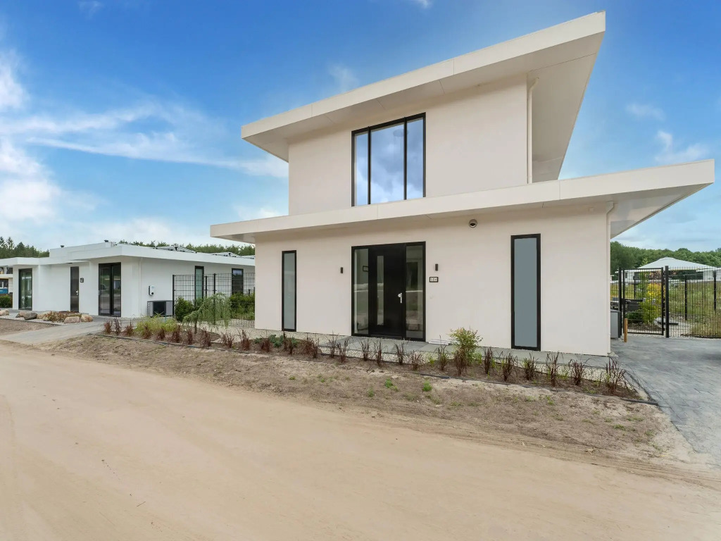 Villa in Zeewolde near Flevostrand Beach