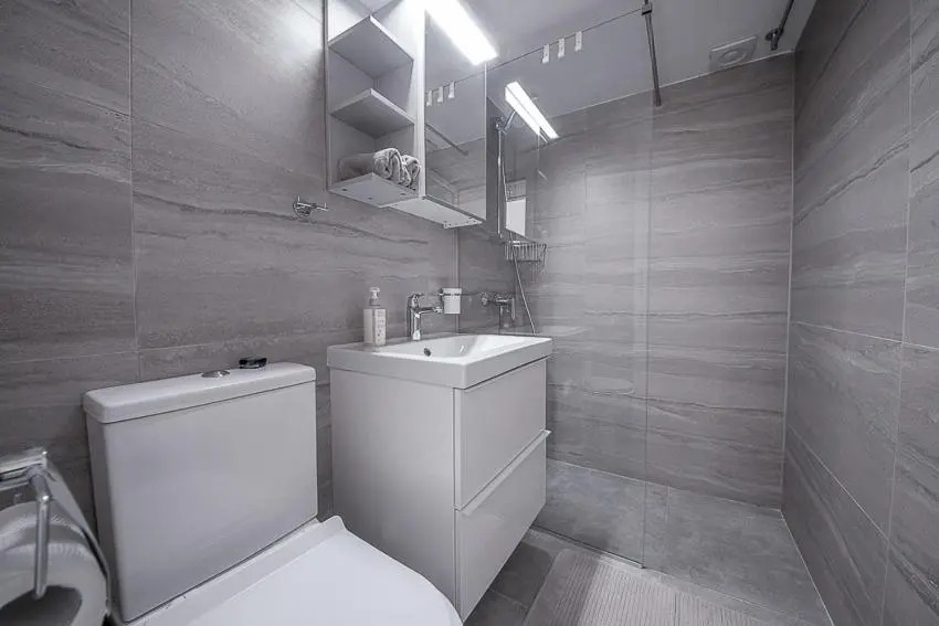 Peach Seaview 3 Bedroom Apartment