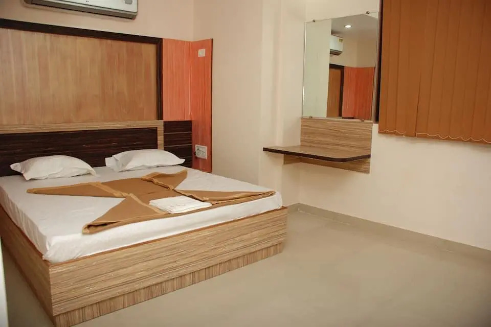 Hotel Rajmahal