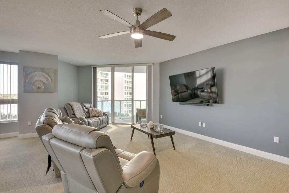 Luxe Resort Condo - 2 Mi to Daytona Beach!