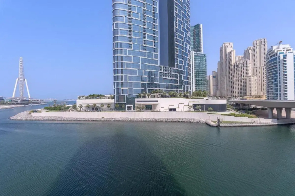 VIP Castles Marina Suites - Cozy 1 Bed in 52 42
