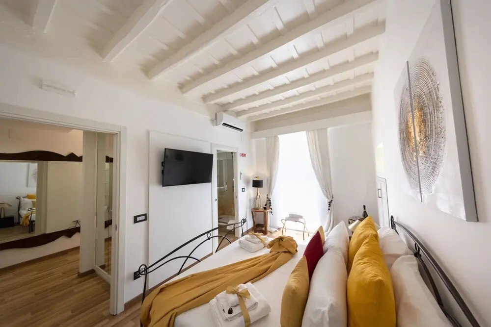 Barcaccia Luxury Suites
