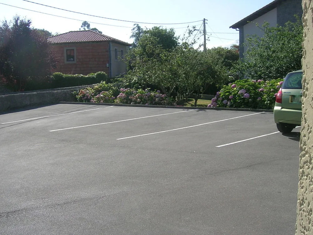Hotel La Encina Celorio Llanes PARKING