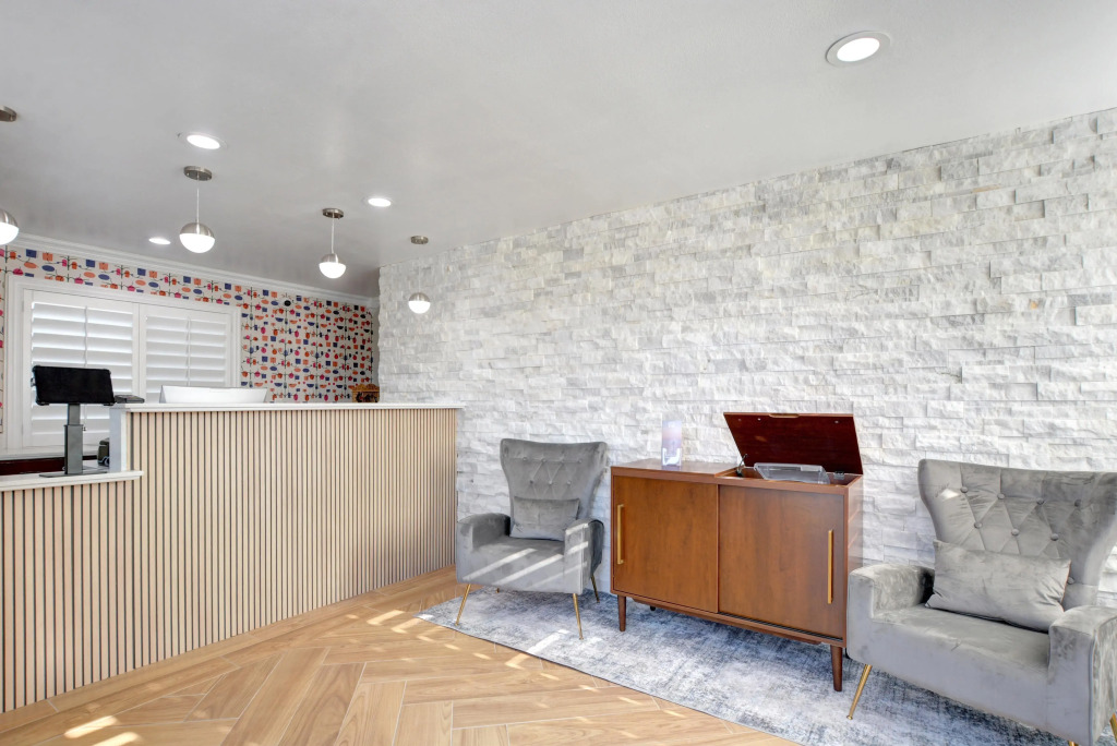 Signature Inn Medford Downtown