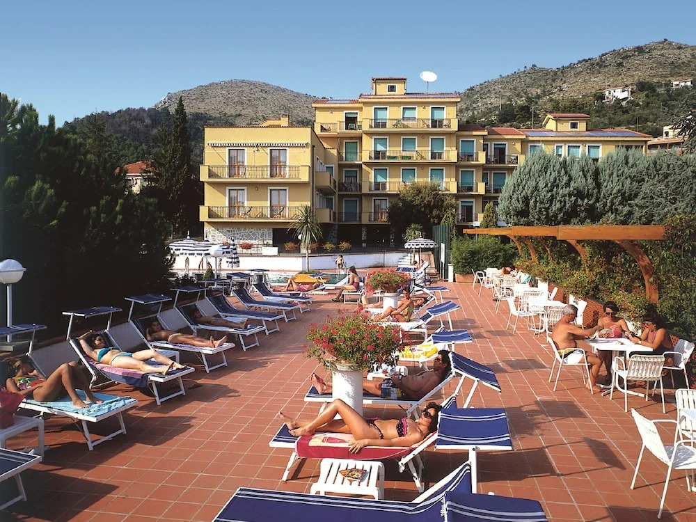 Well-kept apartment with terrace or balcony in Pietra Ligure