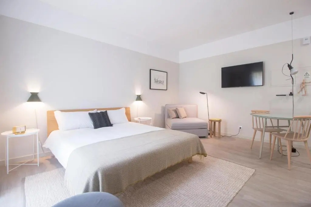 Art Home Apartments I