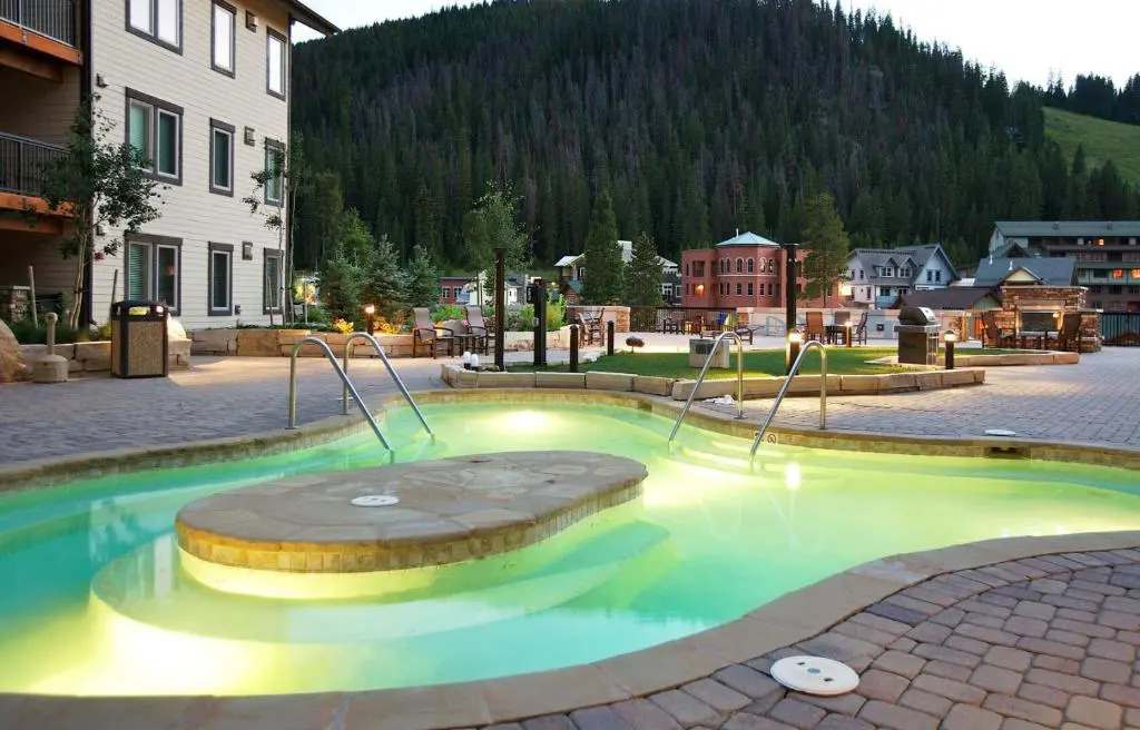 Ski In Out Luxury Condo #4454 Huge Hot Tub & Views - FREE Activities & Equipment Rentals Daily