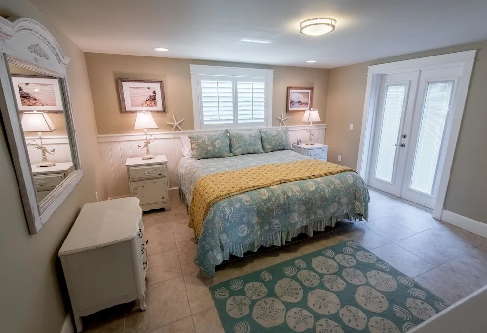 Sunshine Reef Apartment 4