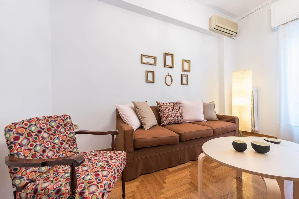 Elegant Koukaki Apartment  by Cloudkeys