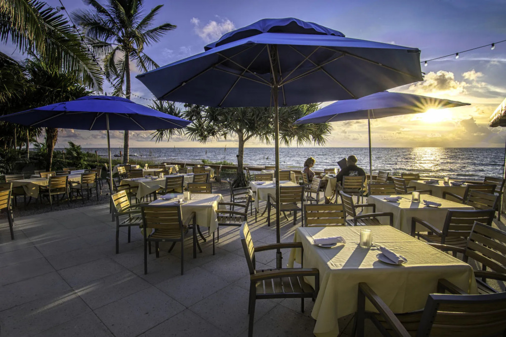 Naples Beach Club, A Four Seasons Resort