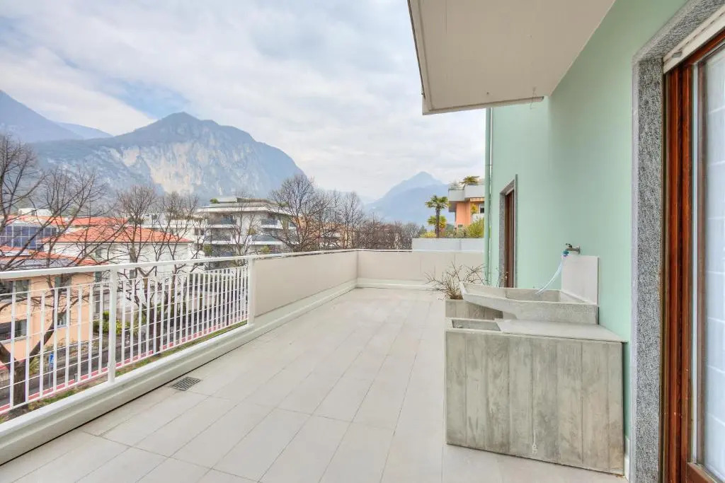 Balcone Sui Tigli Few Min From The Lake