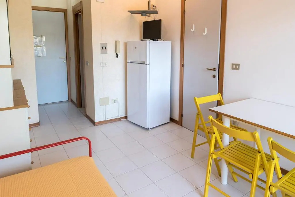 M53 - Marcelli, bilocale con giardino a 100 mt dal mare 4