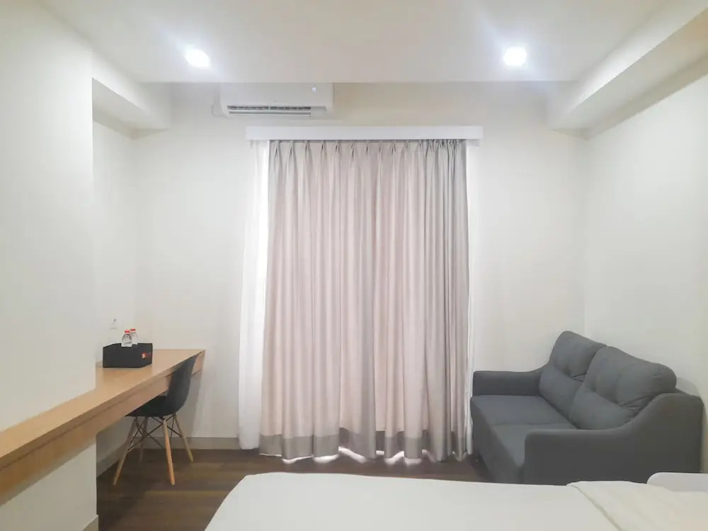 Tranquil And Modern Studio At Mataram City Apartment
