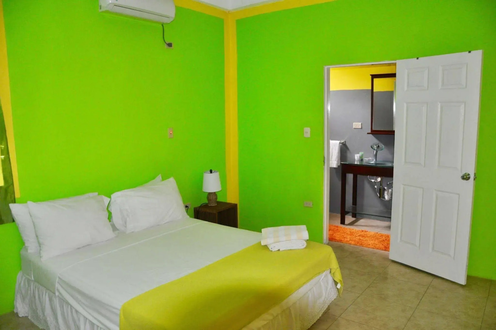 Fish Tobago Guesthouse or Joy and Brandon Guesthouse