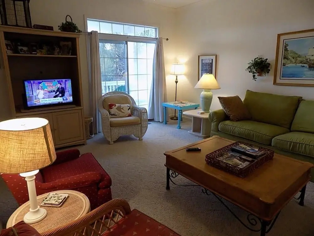 St. Julien Summer House - 5 Br Home