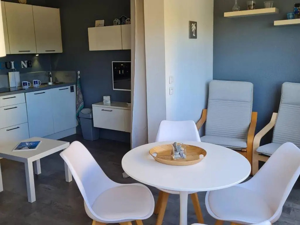 Appartement Six-Fours-les-Plages, 2 pièces, 4 personnes - FR-1-316-274
