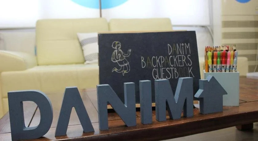 Danim Backpackers - Hostel