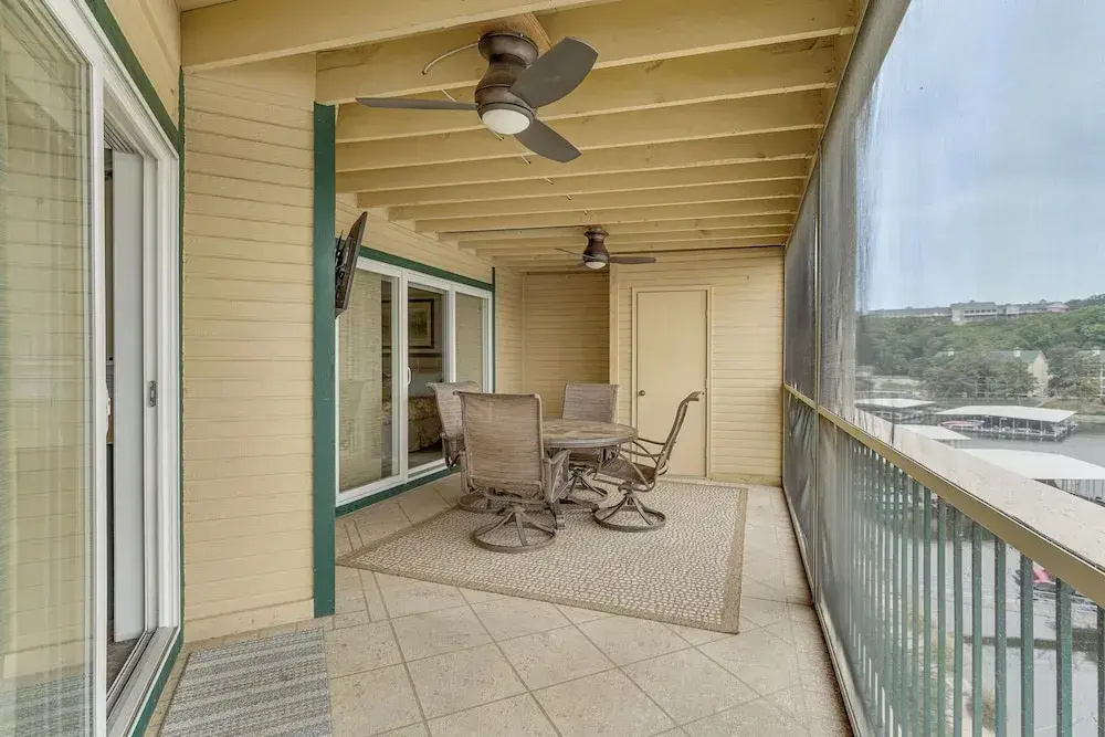 Waterfront Balcony! Condo on Lake of the Ozarks