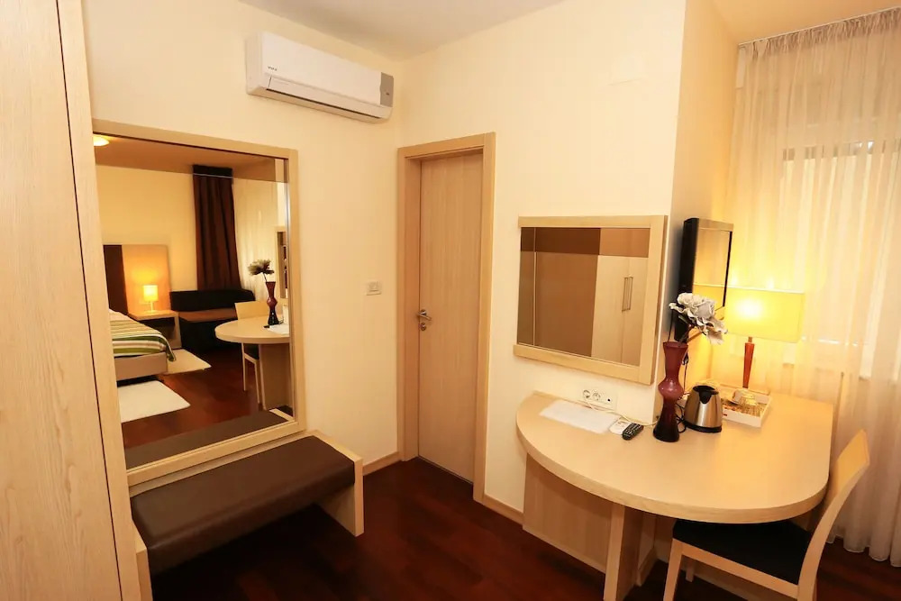 Scallop Rooms self check-in