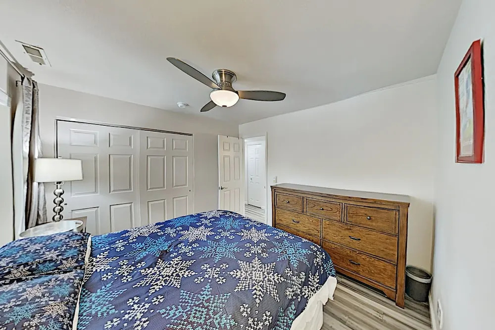 971bca2q 2 Bedroom Condo