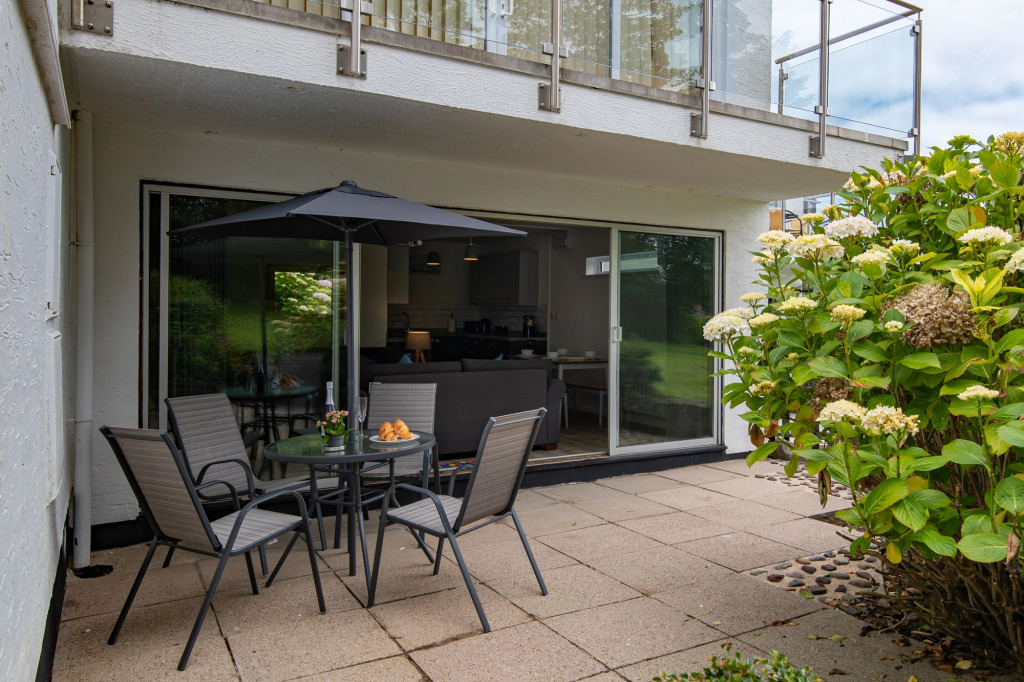 14 Coedrath Park