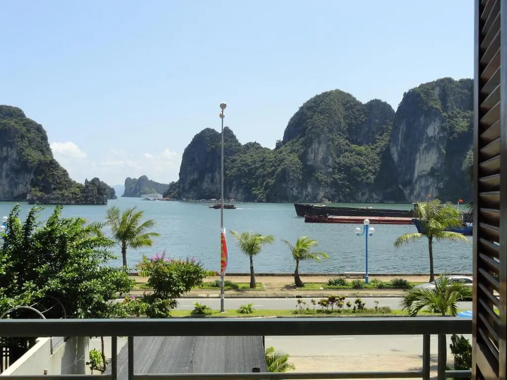 Hạ Long Lily Homestay