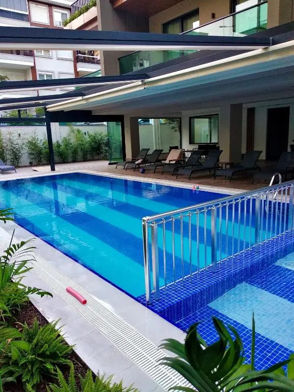 Best Home 25 - Cleopatra Exclusive, center