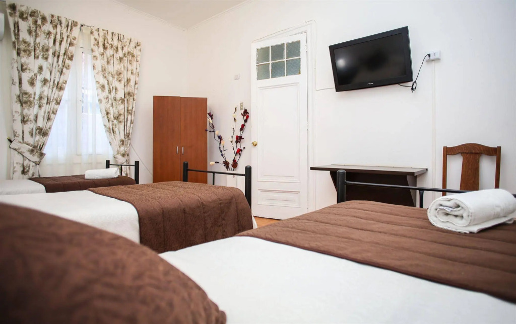 Hostal Plaza Londres 77