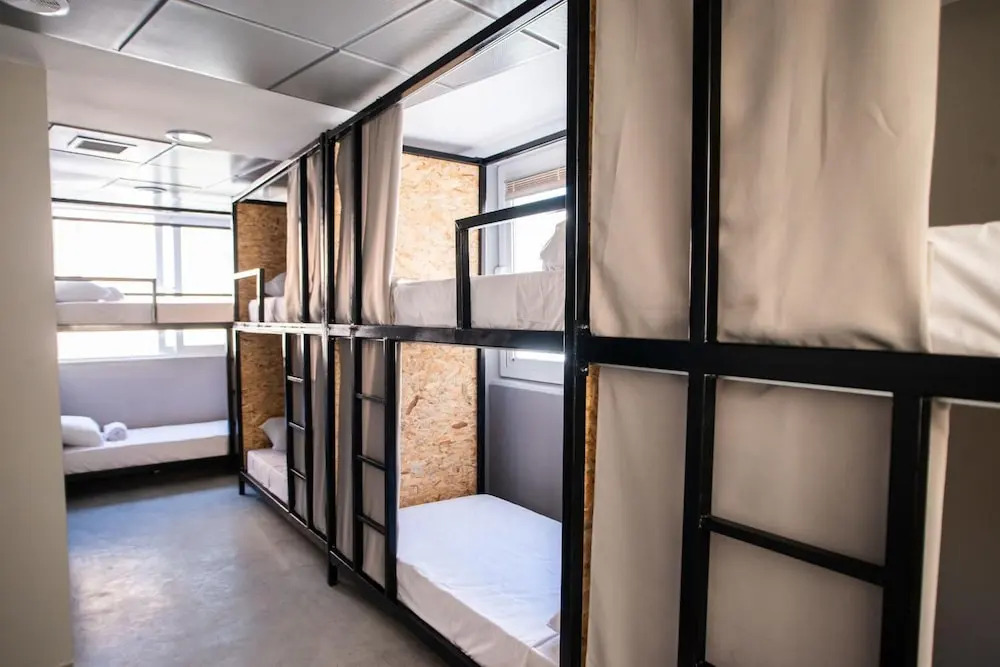 Bedway Athens Hostel