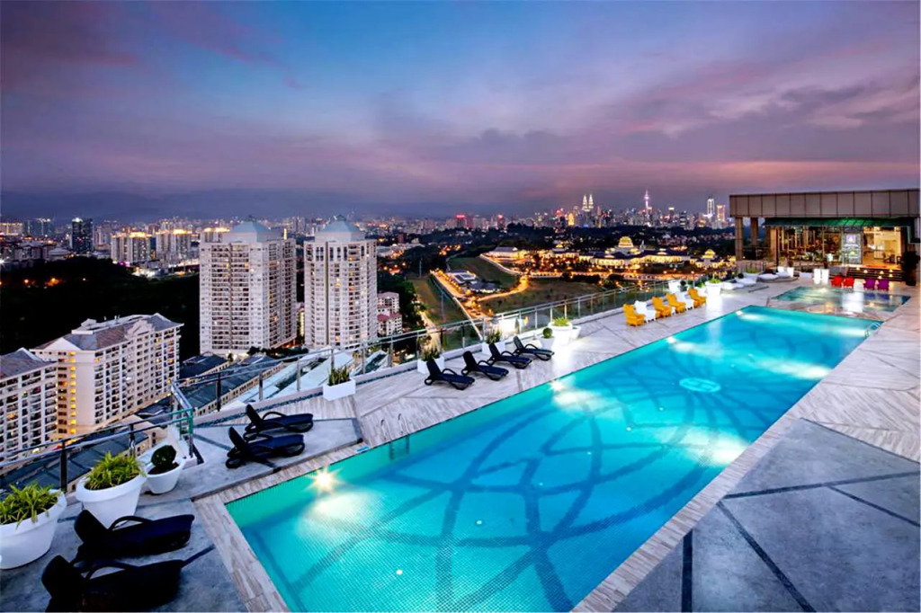 SKY POOL Elegant & Comfy Suite 2-4Pax at KL City