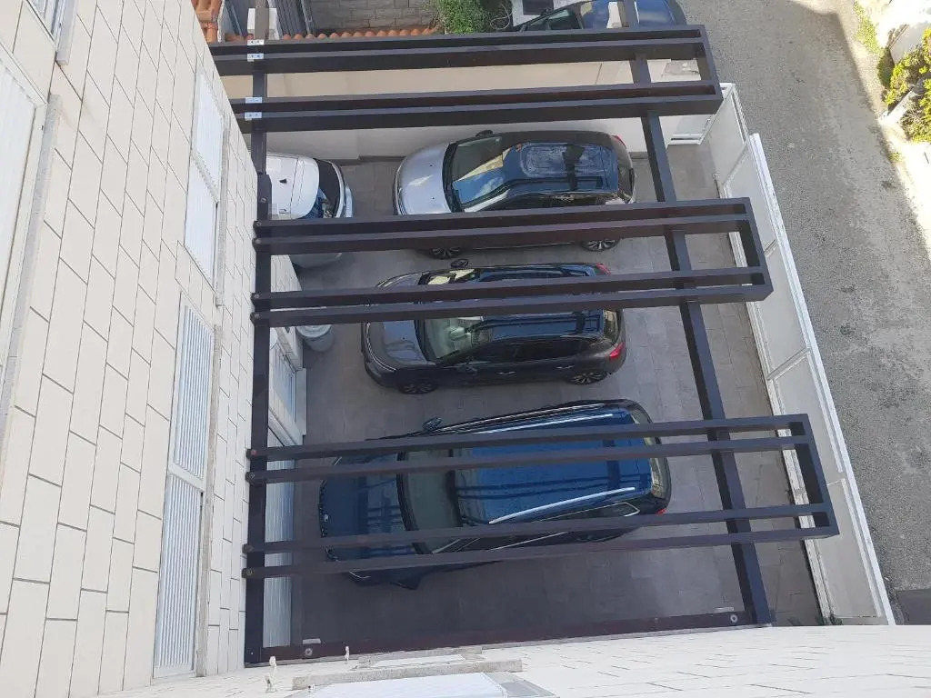 Apartments Laus
