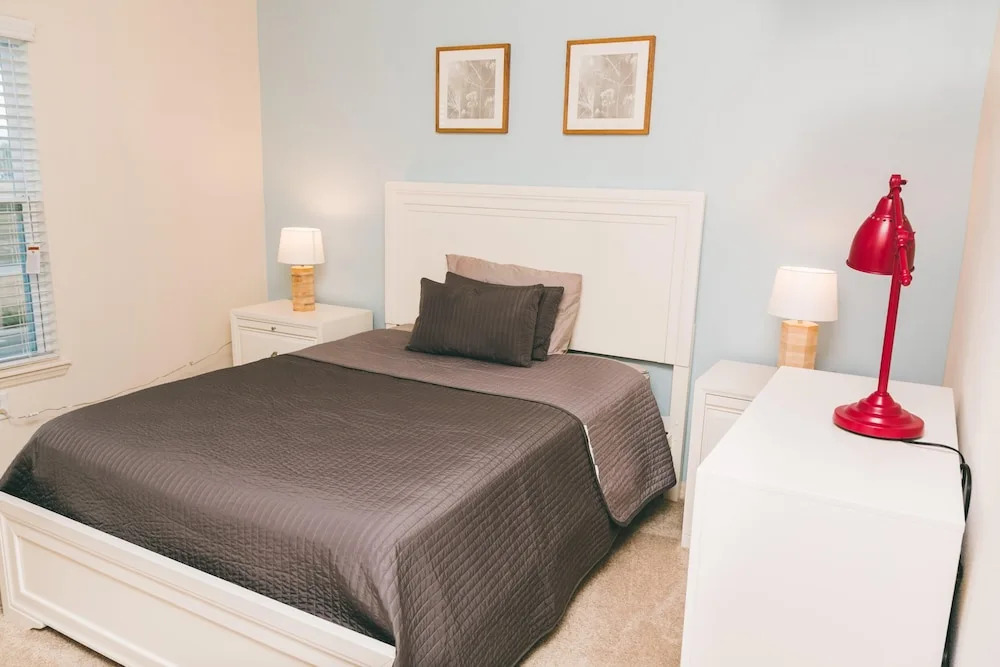 July Special Close to Disney WL 3 bed ID: 240128