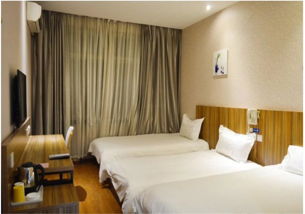 Eaka 365 Hotel Zhengding Airport Branch