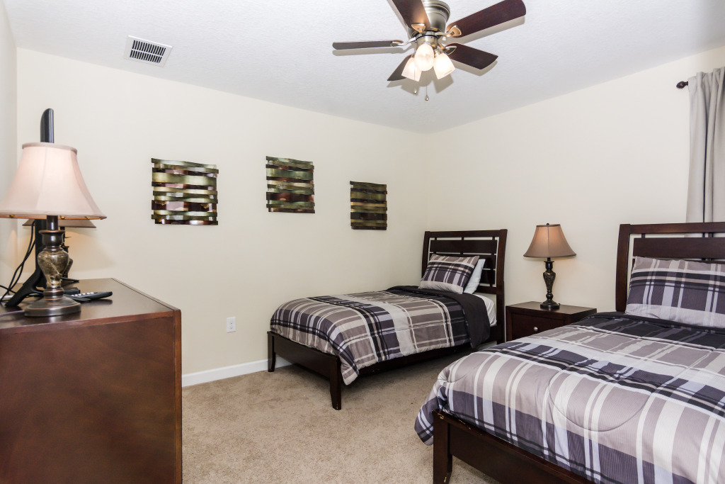 Deluxe 7Bd with Pool Close to Disney   CG 1406