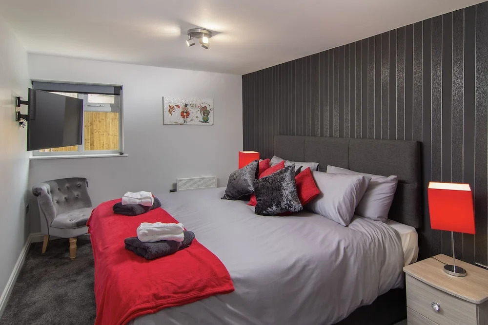 2 Bdrm Sleeps 7 Near Top Attractions Free Parking