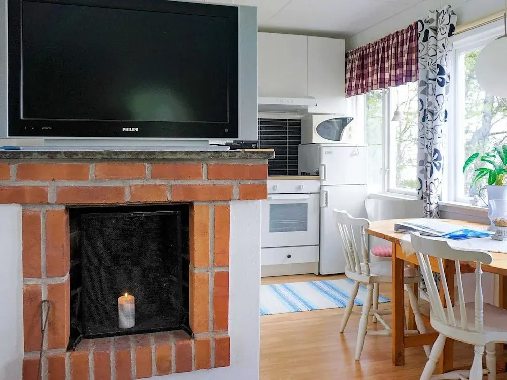 2 Person Holiday Home in Frandefors