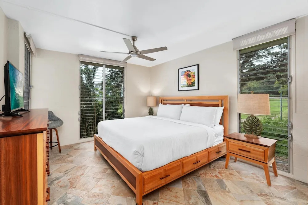 Big Island Keauhou Akahi 408 2 Bedroom Condo