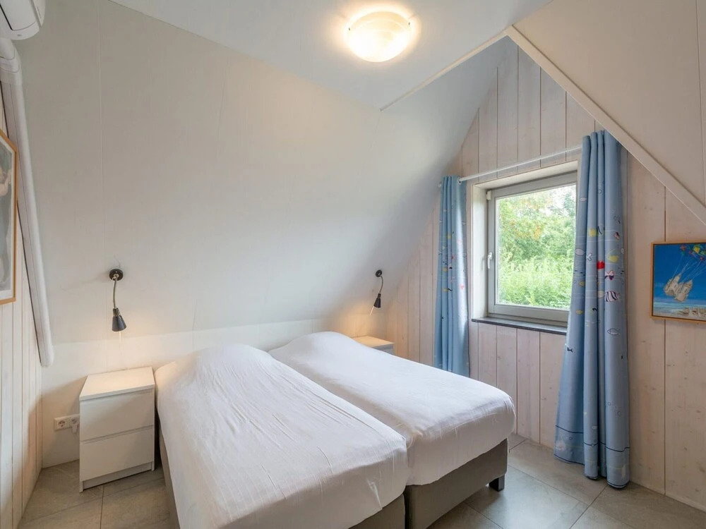Luxury Holiday Home by Seaside and Dunes