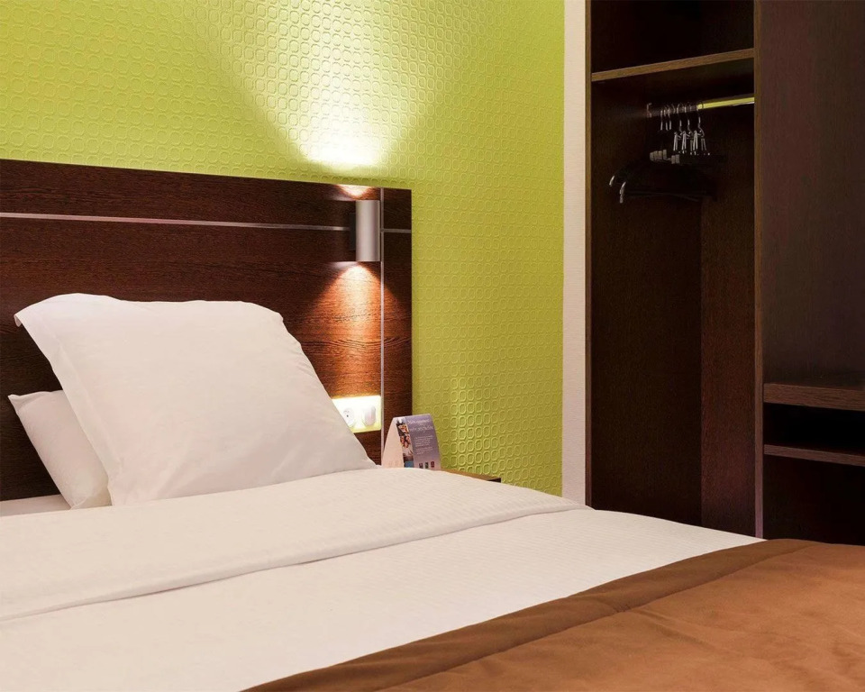 Louna Hotels