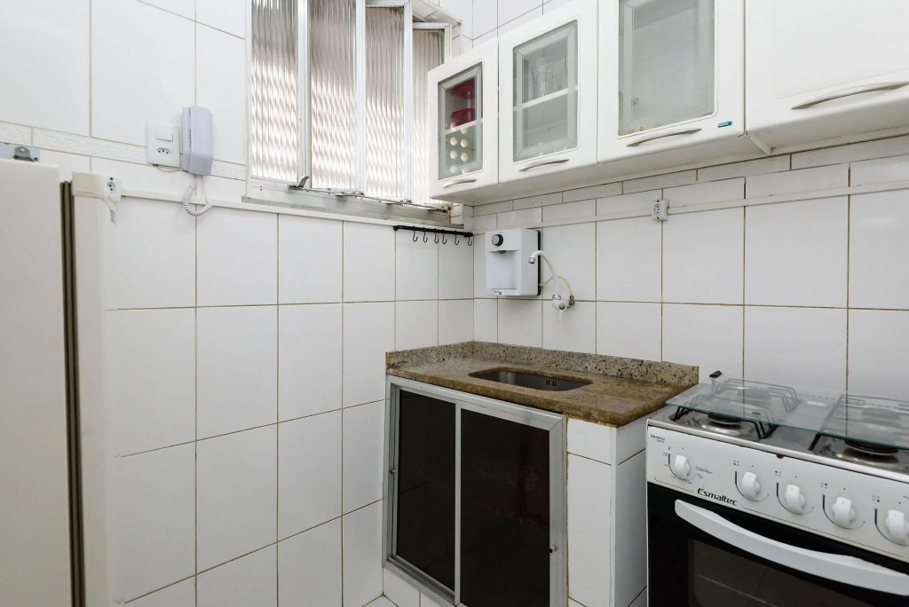 1Quarto em Copacabana a 450m da Praia | BR 811/805