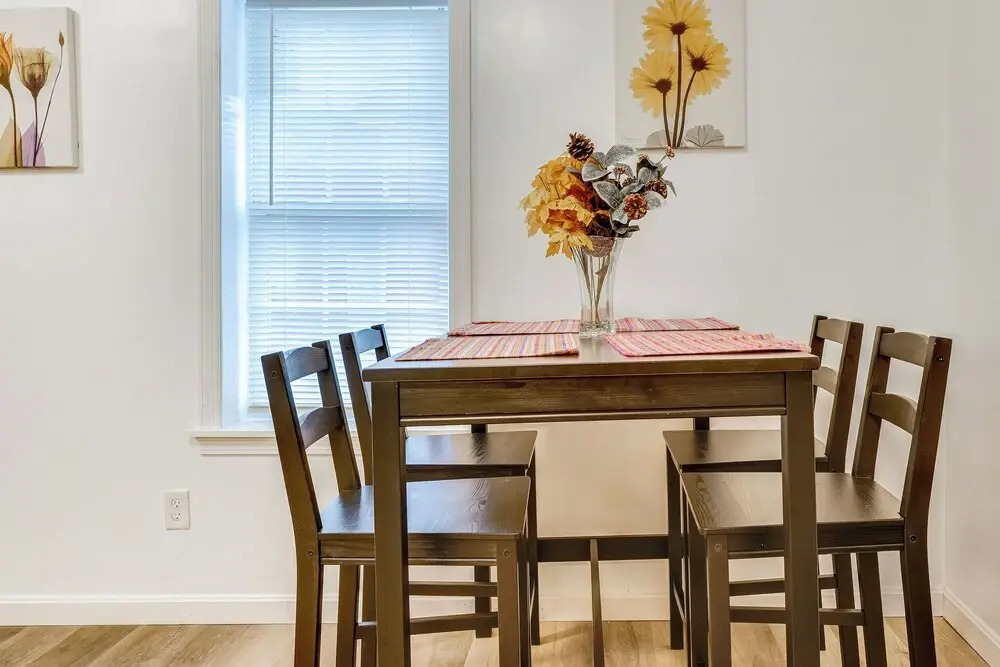Ludlow Townhome: 3 Mi to Okemo Mountain!