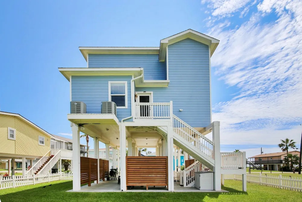 The Ocean Aire 3 Bedroom Home