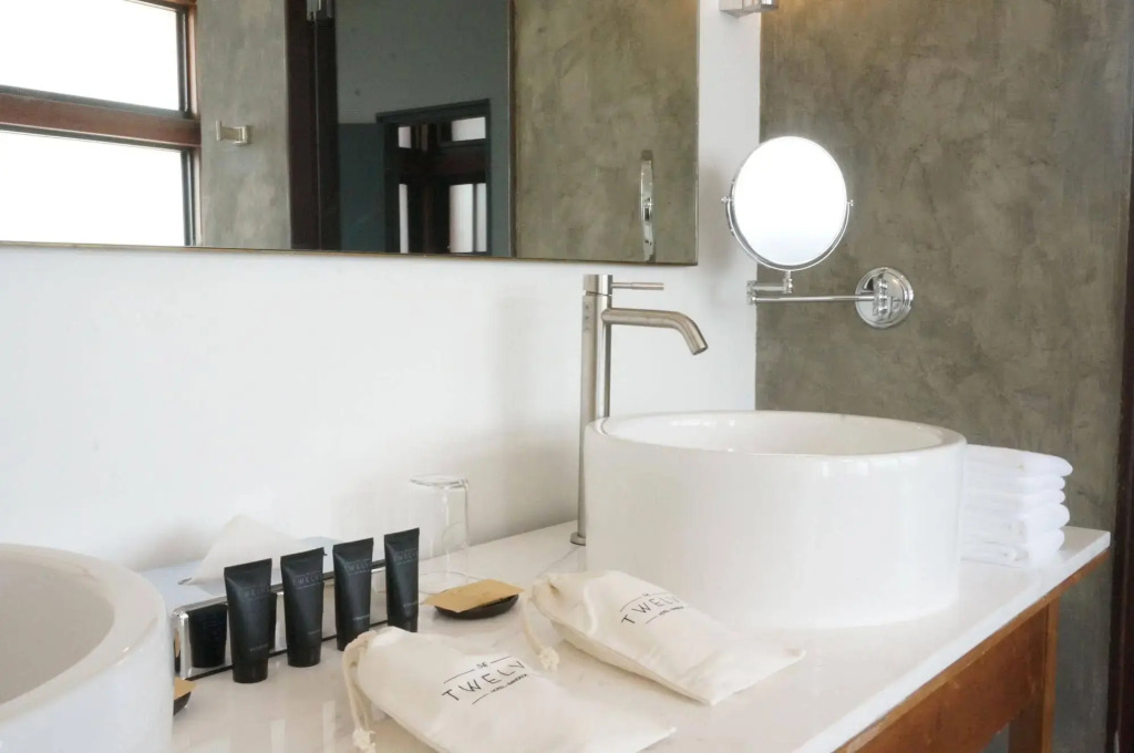 The Twelve Hotel