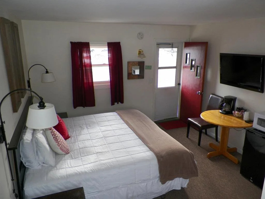 The Whitetail Inn and Suites- Lincoln