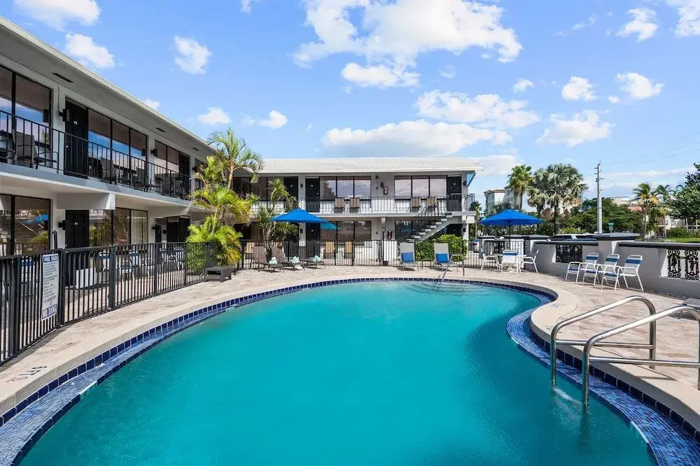 OCEANS 735 of DEERFIELD BEACH