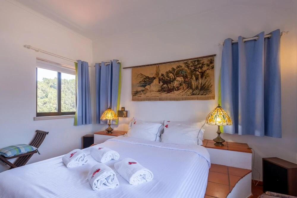 Panoramic Ocean View Villa & Pool in Sesimbra by Rent4Rest